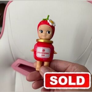 🚨SOLD‼️Sonny Angel Strawberry Love Secret Jam Jar